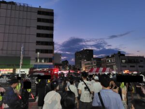 20250815_木更津みなと祭り花火大会行きの木更津駅２