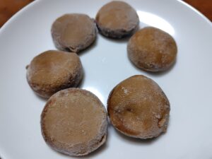 20250905_業スーホイップクリーム大福チョコ中身